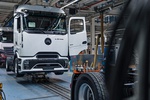 Daimler Truck запустила в Германии серийное производство электрического грузовика Mercedes-Benz eActros 600