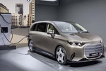 Роскошный и вместительный: Mercedes-Benz представила электрический минивэн VLE